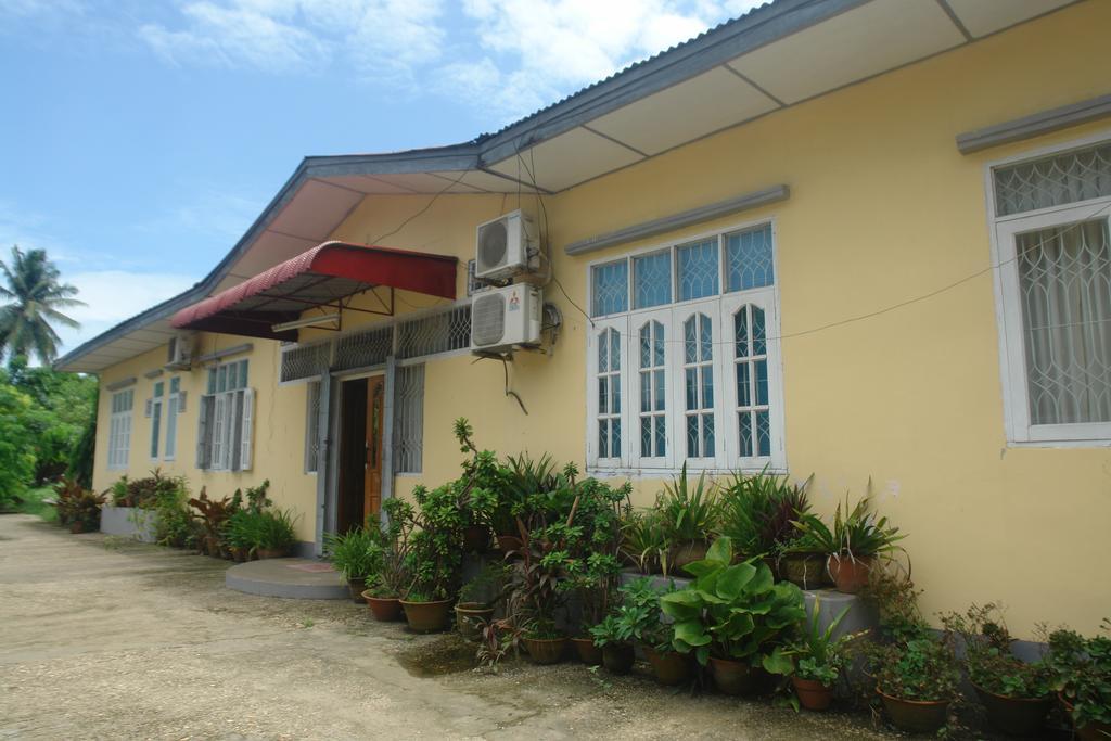 Golden Guest Inn Yangon Esterno foto